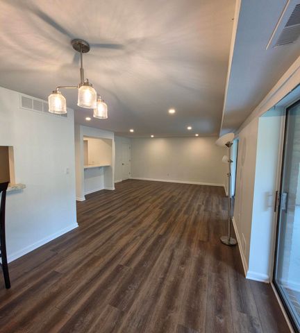 18233 University Park Drive, Livonia, MI 48152
