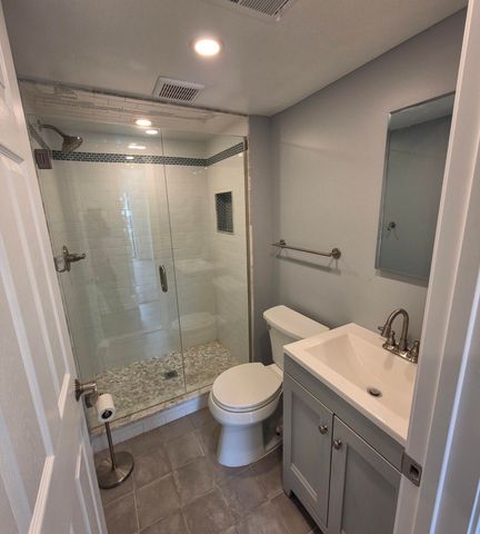 18233 University Park Drive, Livonia, MI 48152