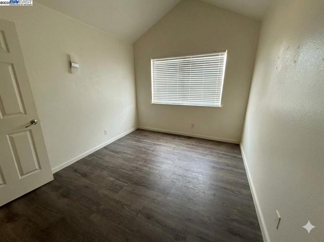 39965 Potrero Dr, Newark, CA 94560