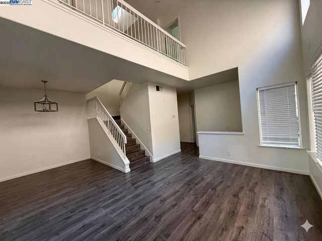 39965 Potrero Dr, Newark, CA 94560