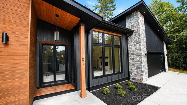 407 Melnick Terrace, Asheville, NC 28803