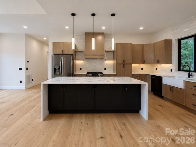 407 Melnick Terrace, Asheville, NC 28803