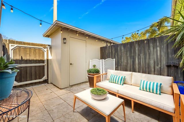 4311 LA VERA COURT, Tampa, FL 33611