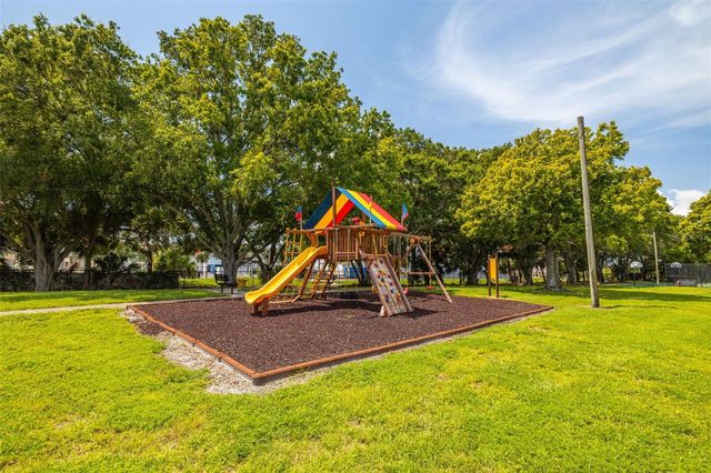 4311 LA VERA COURT, Tampa, FL 33611