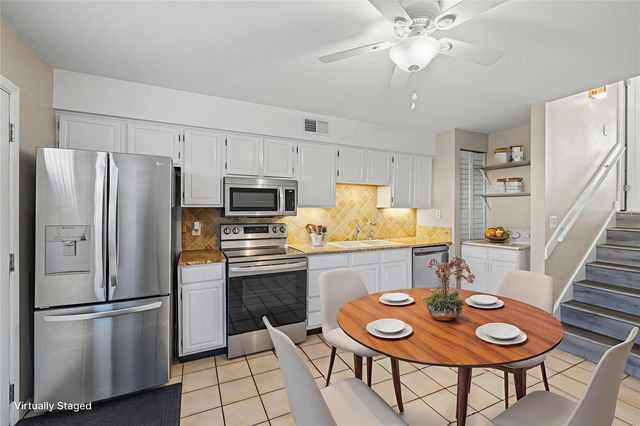 4311 LA VERA COURT, Tampa, FL 33611