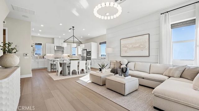 15 Merit, Irvine, CA 92618