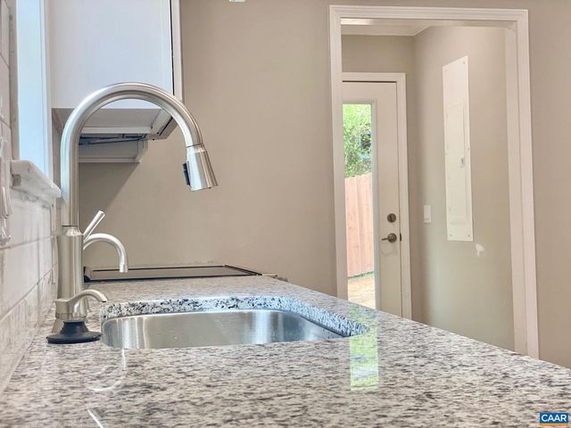 108 BOLLINGBROOK DR, Charlottesville, VA 22911
