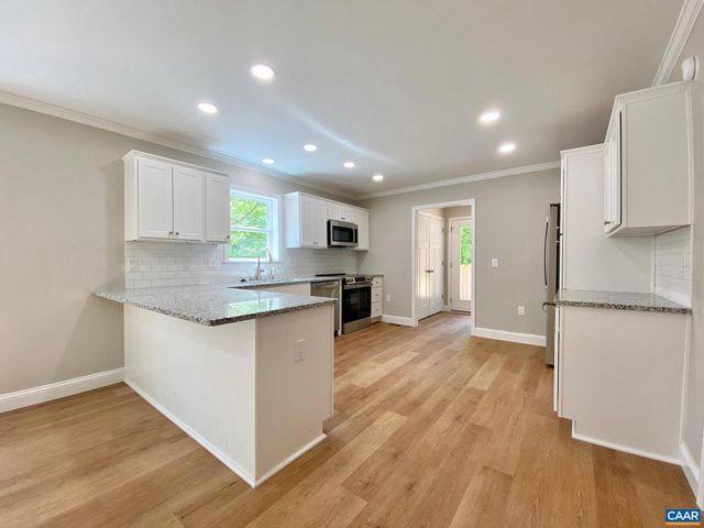 108 BOLLINGBROOK DR, Charlottesville, VA 22911