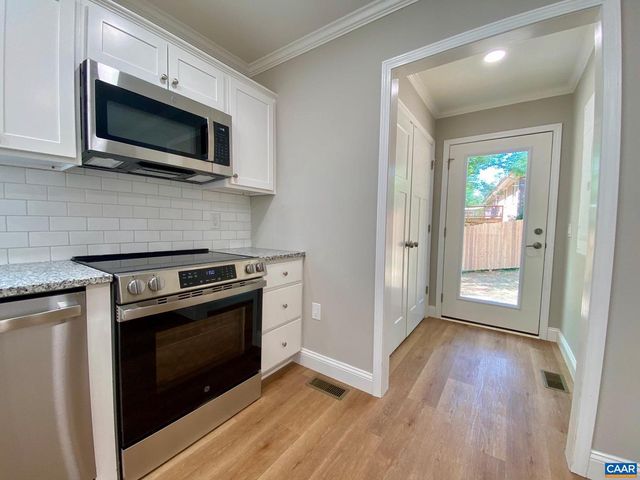 108 BOLLINGBROOK DR, Charlottesville, VA 22911