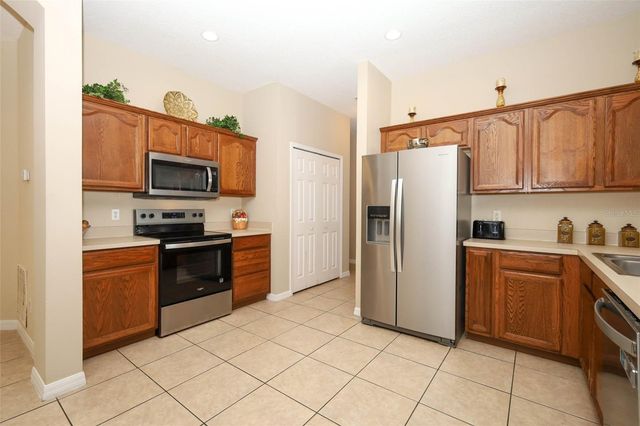 426 ALEXANDRIA PLACE DRIVE, Apopka, FL 32712