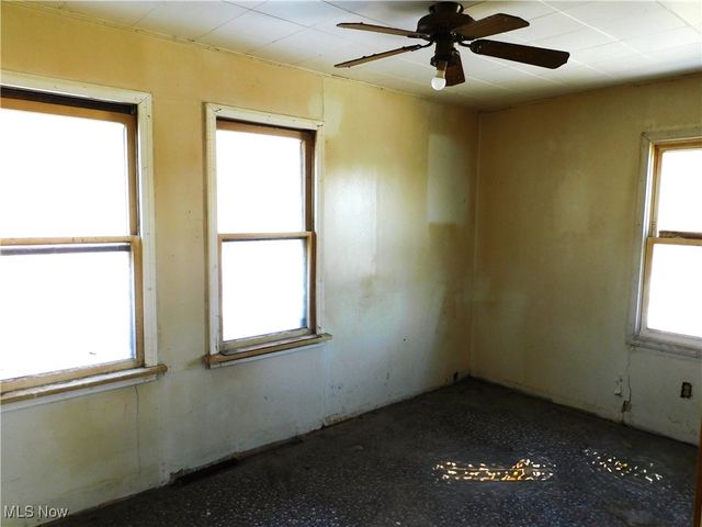 352 S Ridge Road E, Conneaut, OH 44030