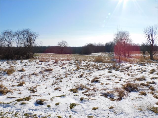 352 S Ridge Road E, Conneaut, OH 44030