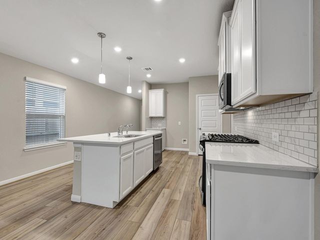 388 Sunrise Ranch Drive, Montgomery, TX 77316