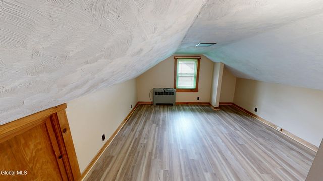 1 Dresden Court, Guilderland, NY 12203