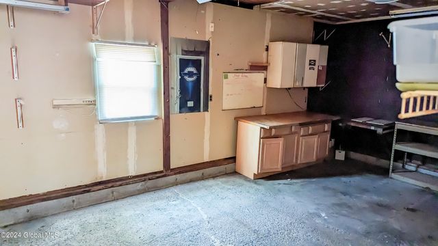 1 Dresden Court, Guilderland, NY 12203