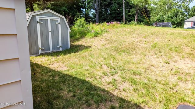 1 Dresden Court, Guilderland, NY 12203