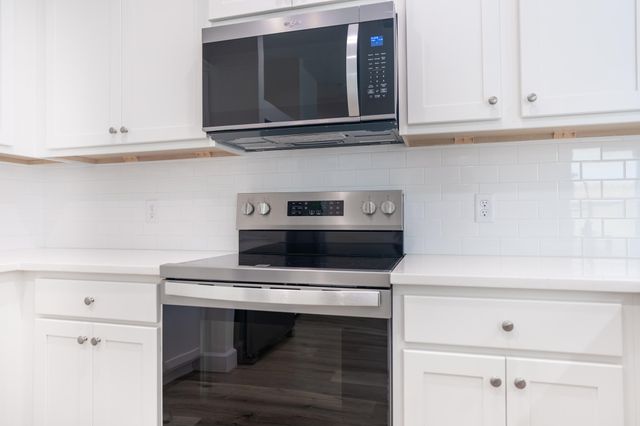 21 C 5th Avenue, Shalimar, FL 32579