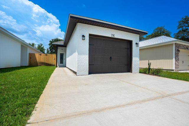 21 C 5th Avenue, Shalimar, FL 32579