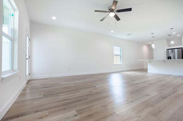 21 C 5th Avenue, Shalimar, FL 32579