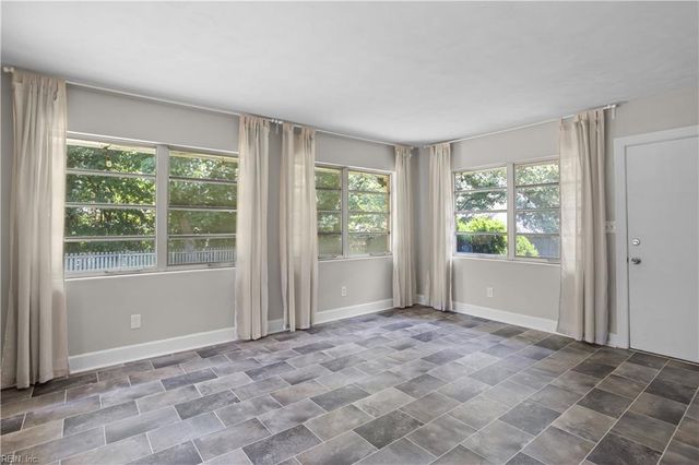 3307 Dogwood DR, Portsmouth, VA 23703
