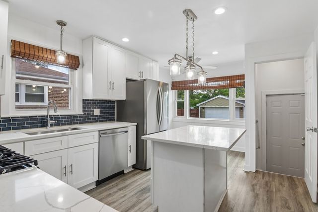 15606 Ingleside Avenue, Dolton, IL 60419