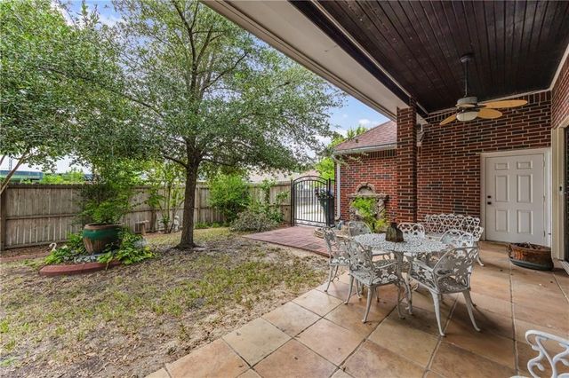 7013 Adcote Dr, Corpus Christi, TX 78413