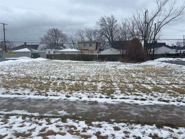 0002 Northline, Southgate, MI 48195