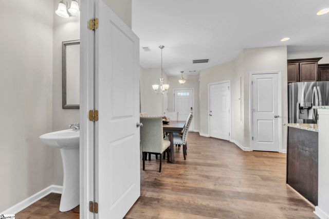 212 Rivers Edge Circle, Simpsonville, SC 29680