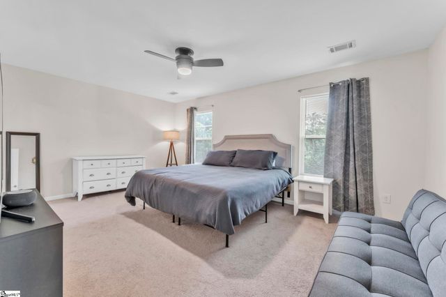 212 Rivers Edge Circle, Simpsonville, SC 29680