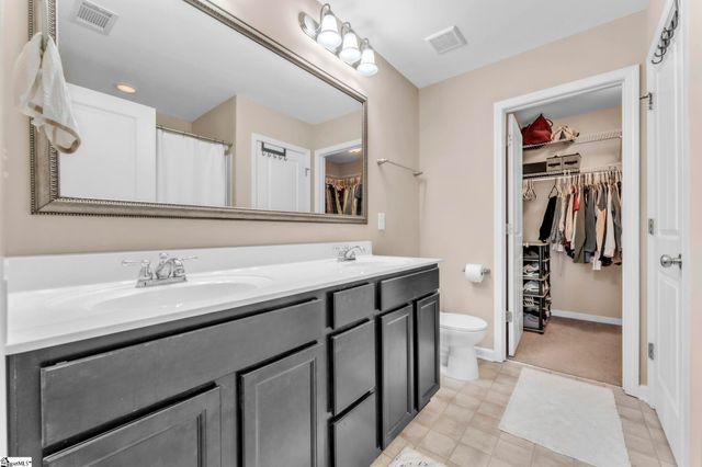 212 Rivers Edge Circle, Simpsonville, SC 29680