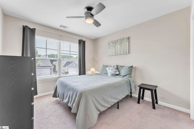 212 Rivers Edge Circle, Simpsonville, SC 29680