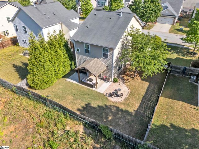 212 Rivers Edge Circle, Simpsonville, SC 29680