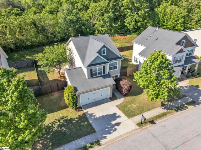 212 Rivers Edge Circle, Simpsonville, SC 29680