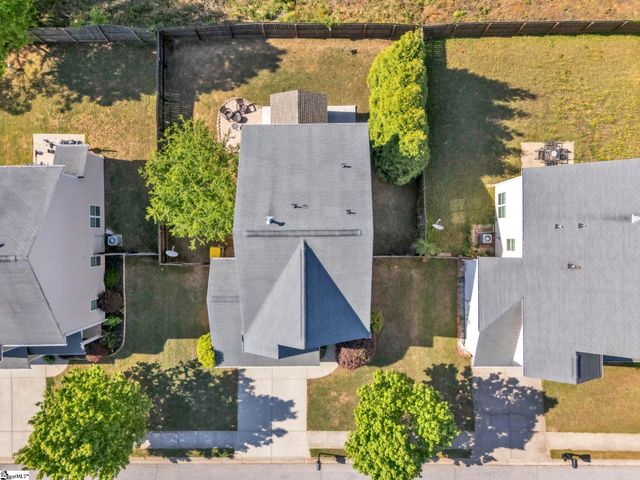 212 Rivers Edge Circle, Simpsonville, SC 29680