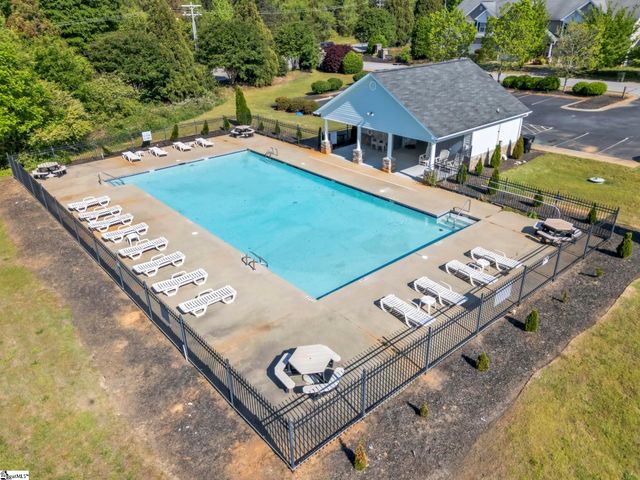 212 Rivers Edge Circle, Simpsonville, SC 29680