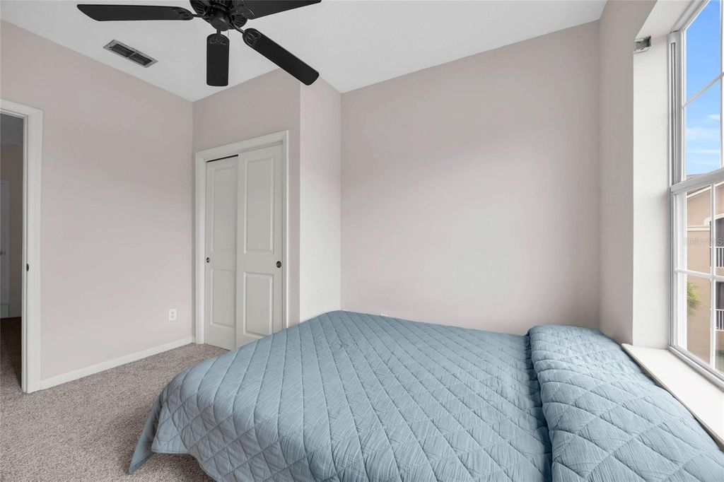Image 16 of property listing at 4897 CYPRESS WOODS DRIVE 6303, Orlando, FL 32811