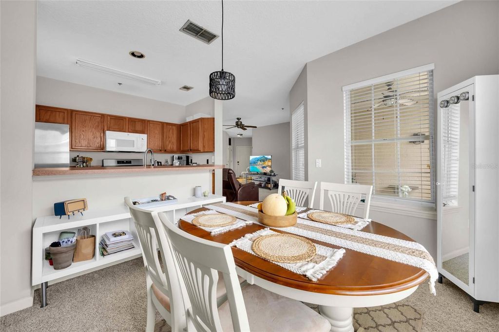 Image 21 of property listing at 4897 CYPRESS WOODS DRIVE 6303, Orlando, FL 32811