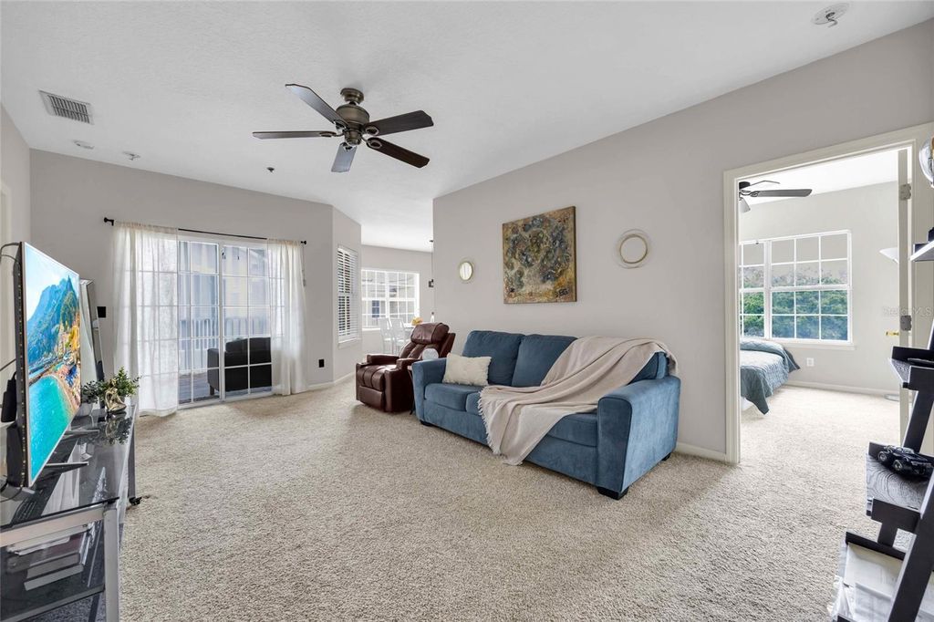 Image 25 of property listing at 4897 CYPRESS WOODS DRIVE 6303, Orlando, FL 32811