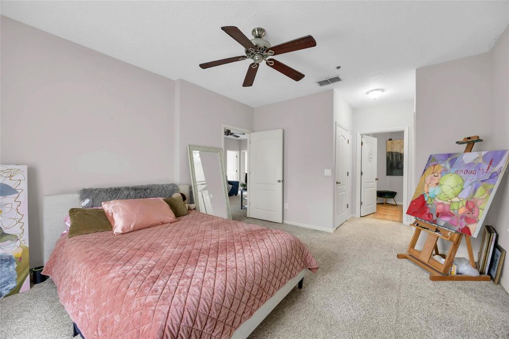 Image 6 of property listing at 4897 CYPRESS WOODS DRIVE 6303, Orlando, FL 32811