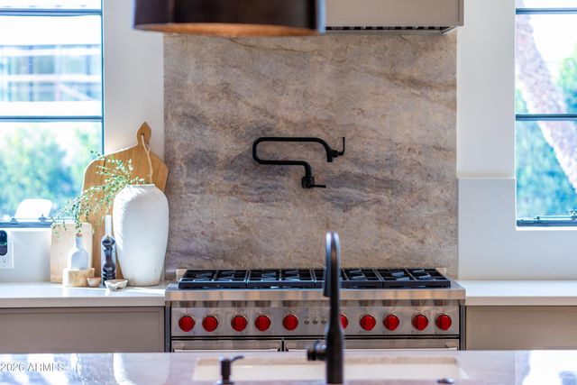 5614 N 75TH Place, Scottsdale, AZ 85250