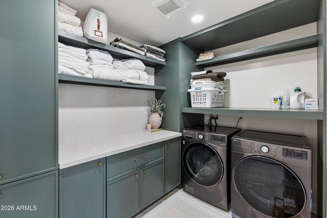 5614 N 75TH Place, Scottsdale, AZ 85250