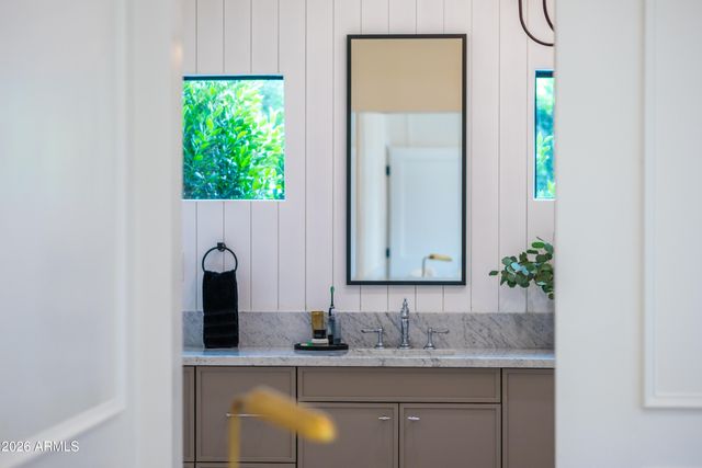 5614 N 75TH Place, Scottsdale, AZ 85250