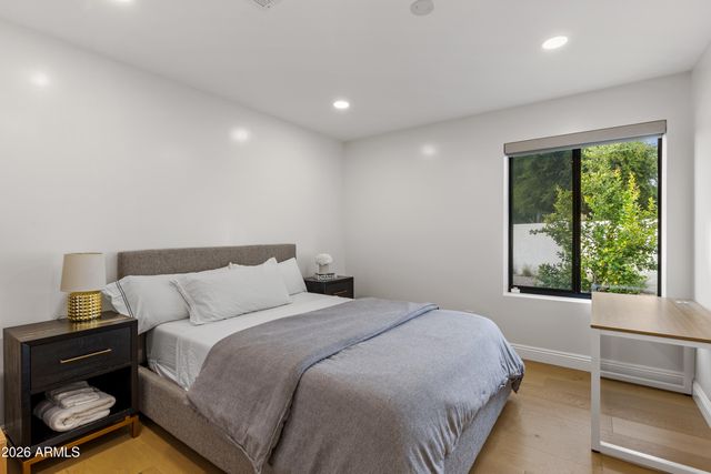 5614 N 75TH Place, Scottsdale, AZ 85250