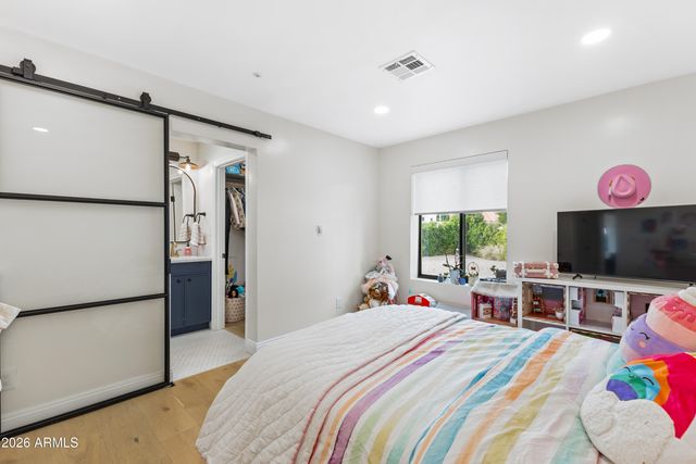 5614 N 75TH Place, Scottsdale, AZ 85250