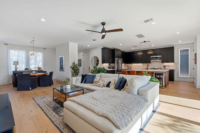 4313 Jinx Ave 1, Austin, TX 78745