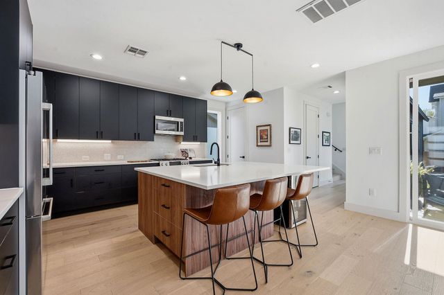 4313 Jinx Ave 1, Austin, TX 78745