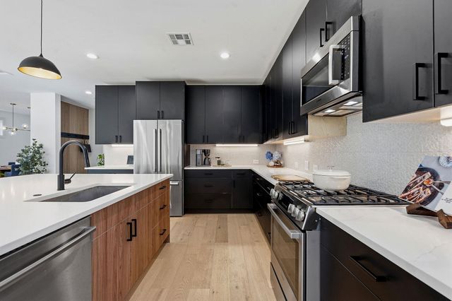 4313 Jinx Ave 1, Austin, TX 78745