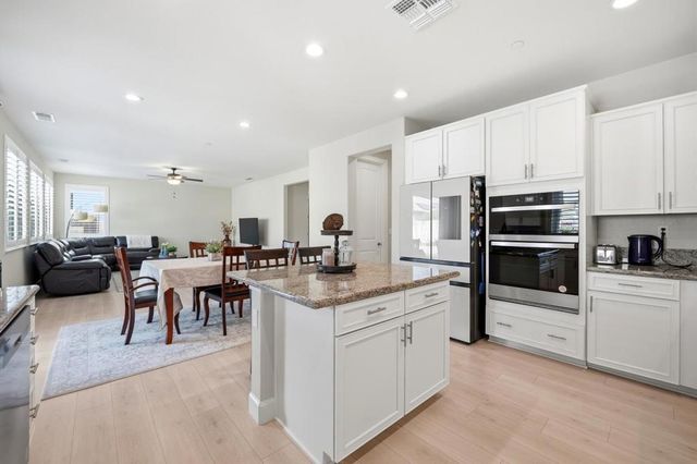 1196 Wildrose Drive, Hollister, CA 95023