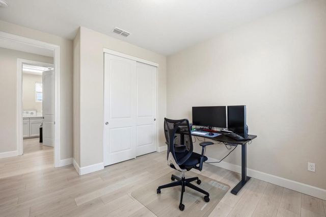 1196 Wildrose Drive, Hollister, CA 95023