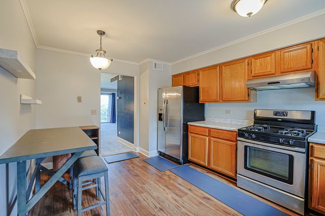 1520 N River West Court 3B, Mount Prospect, IL 60056